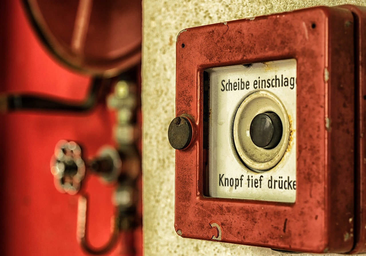 Essential Medications to Keep in Your Emergency Kit